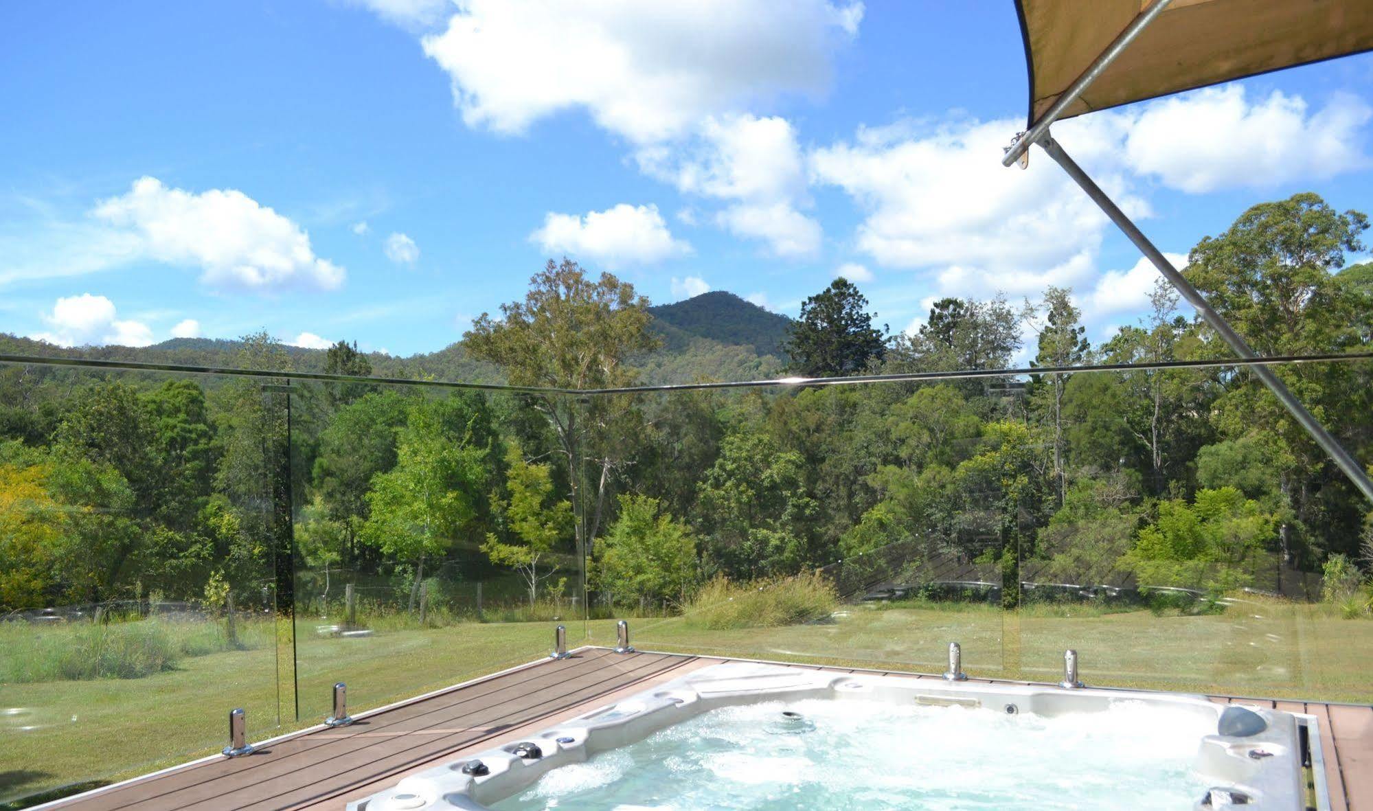 Отель Tuckers Retreat Canungra Экстерьер фото