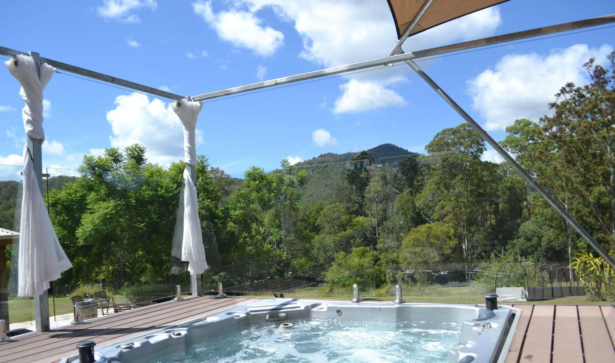 Отель Tuckers Retreat Canungra Экстерьер фото
