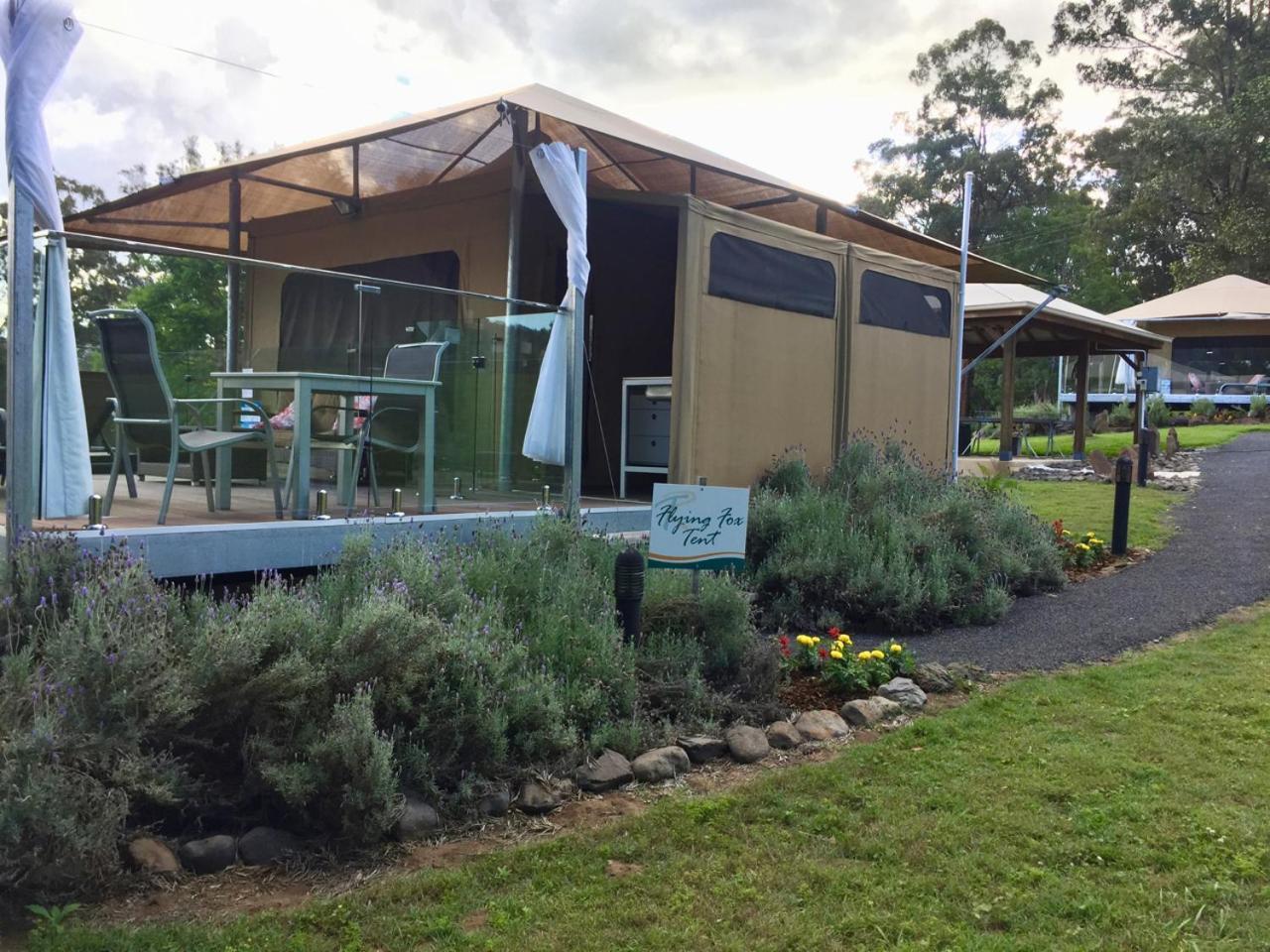 Отель Tuckers Retreat Canungra Экстерьер фото